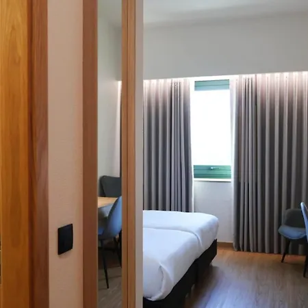 Hotel Santhyago Trofa Extérieur photo
